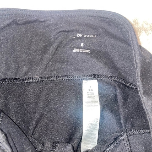 Z by Zobha black full length leggings with hip phone pockets SZ 4/6 ankle zip - Picture 6 of 10